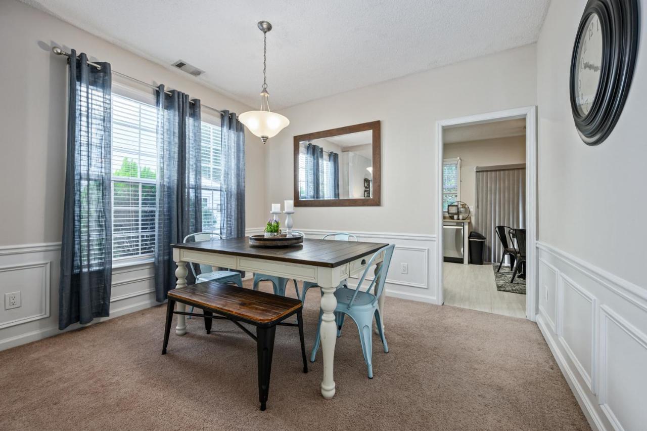 Enjoy This Amazing Home With Porch & Grill Near Dt Woodstock Exteriér fotografie