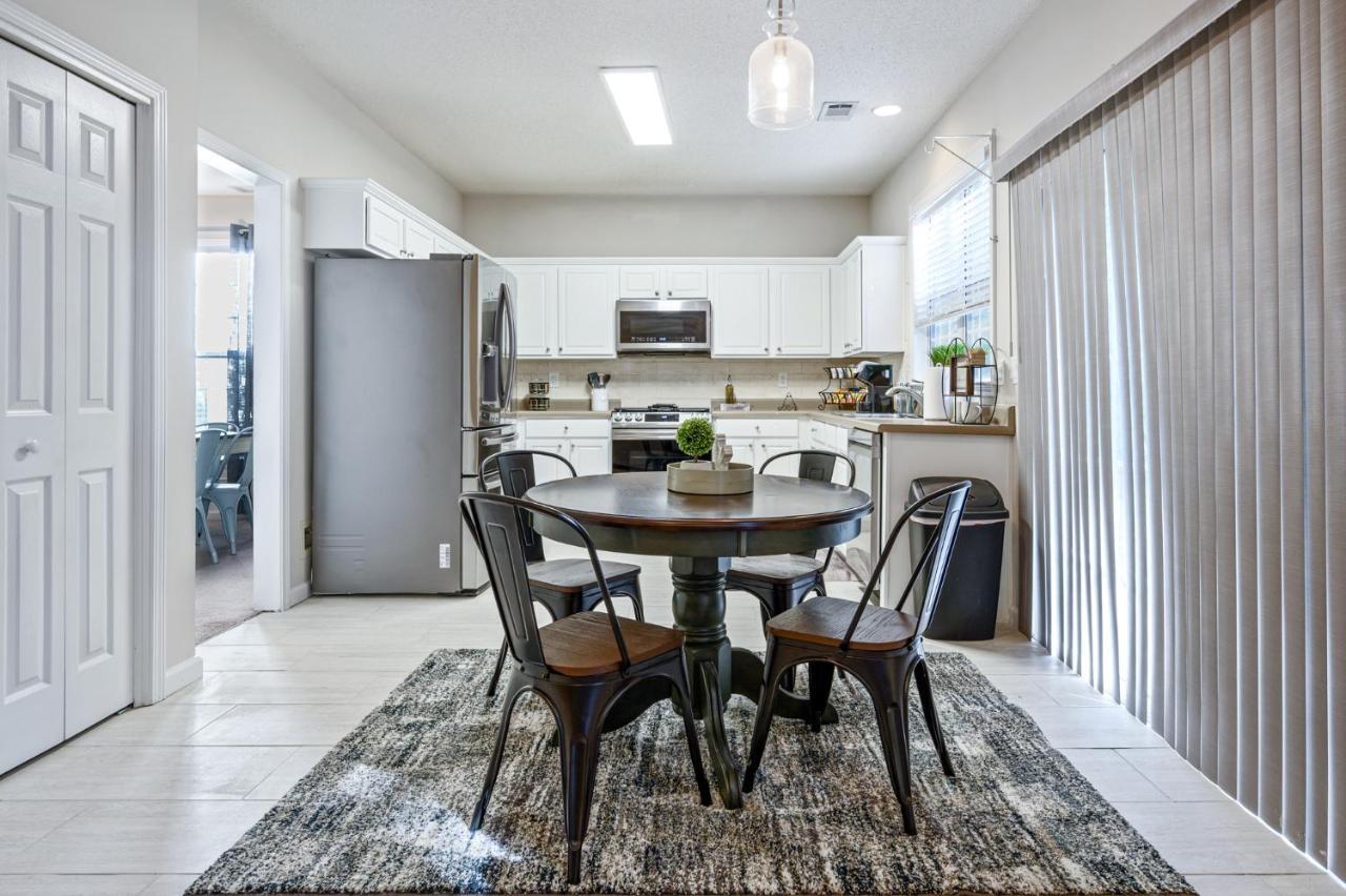 Enjoy This Amazing Home With Porch & Grill Near Dt Woodstock Exteriér fotografie