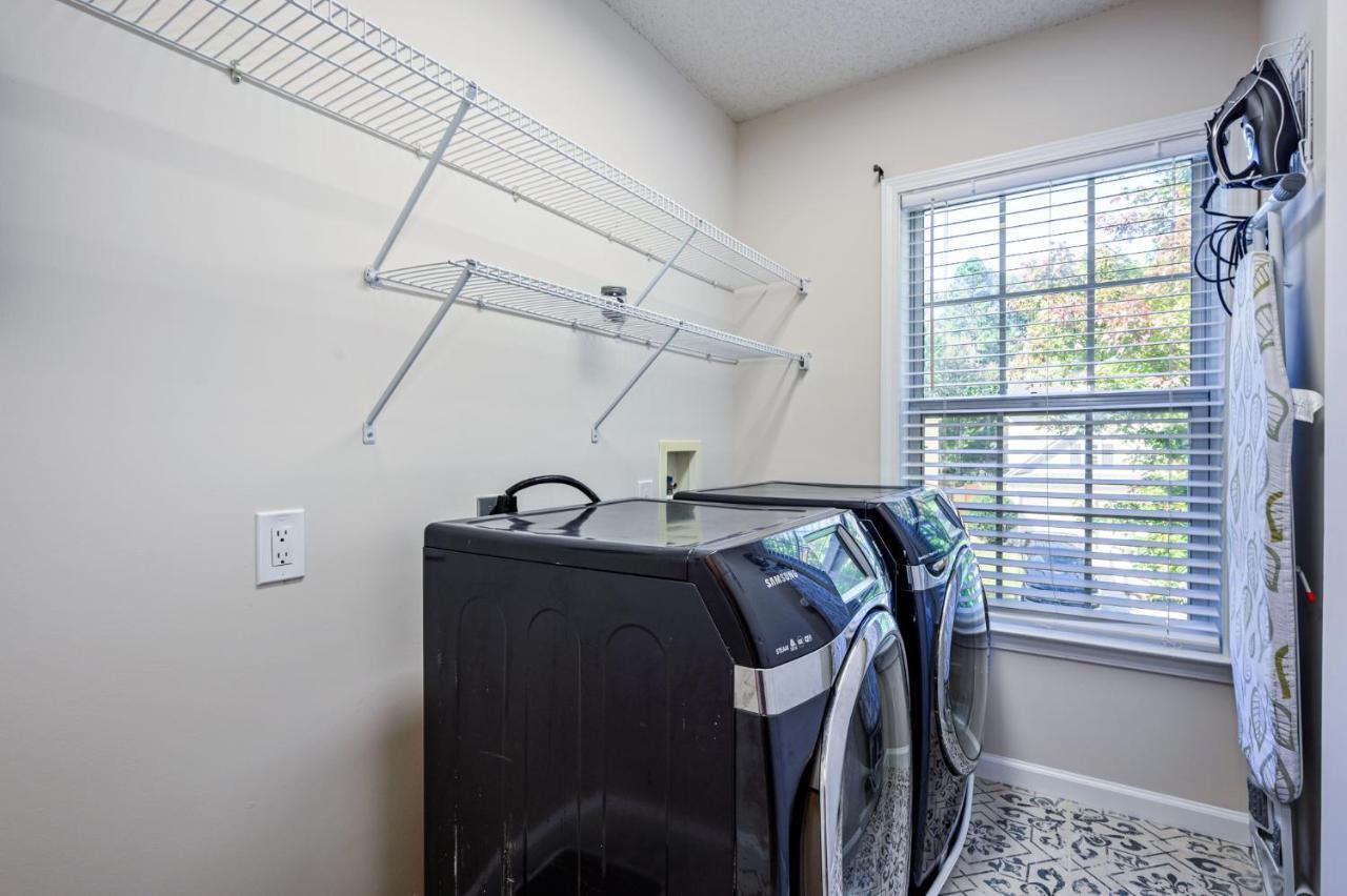 Enjoy This Amazing Home With Porch & Grill Near Dt Woodstock Exteriér fotografie