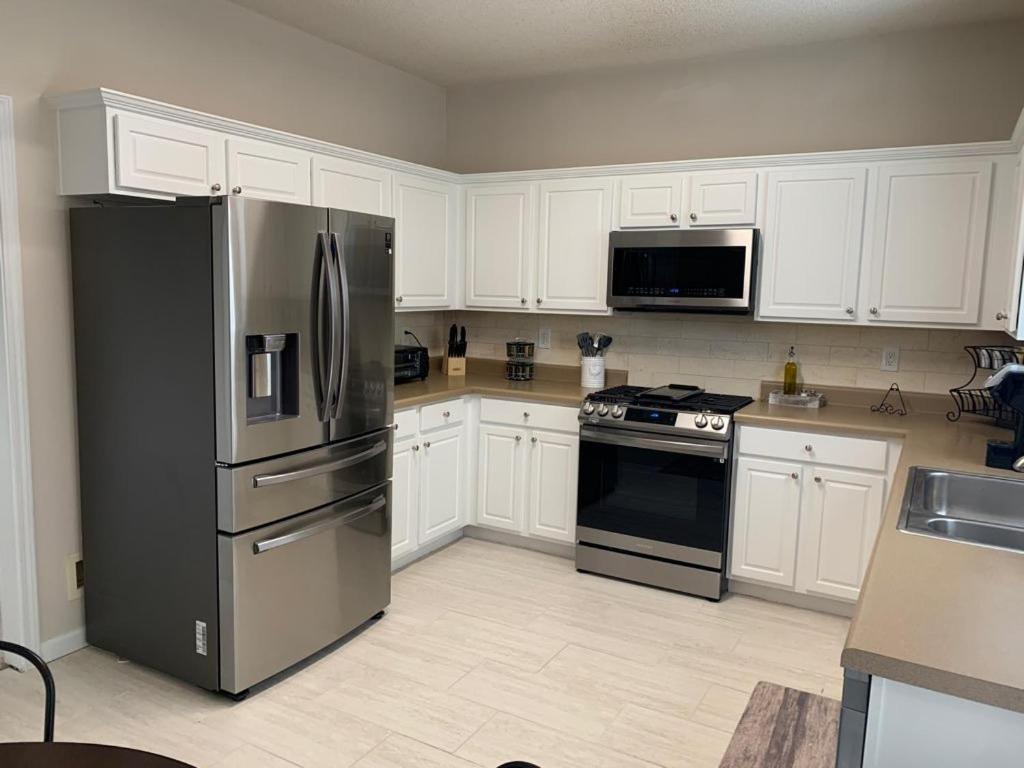 Enjoy This Amazing Home With Porch & Grill Near Dt Woodstock Pokoj fotografie